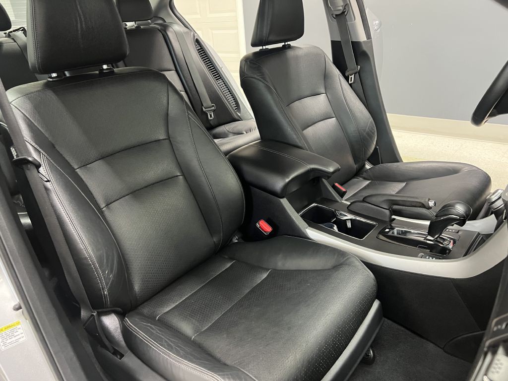 2014 Honda Accord Image 19