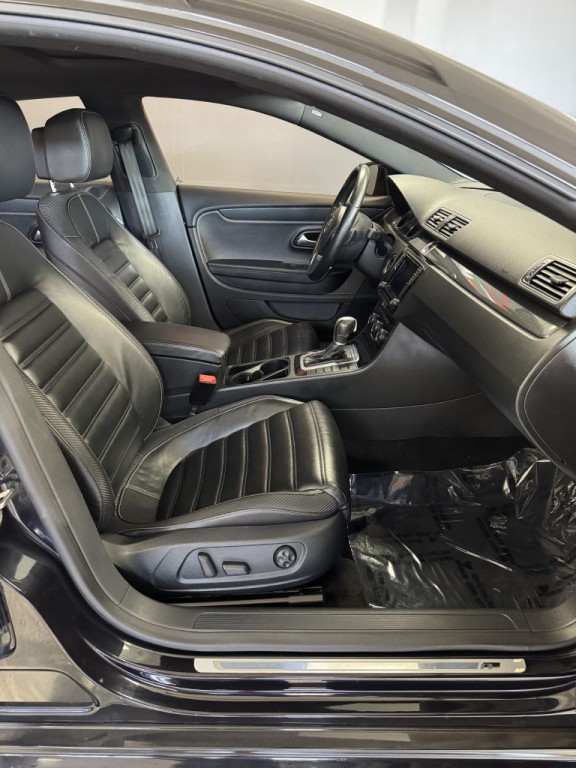 2017 Volkswagen CC Image 14