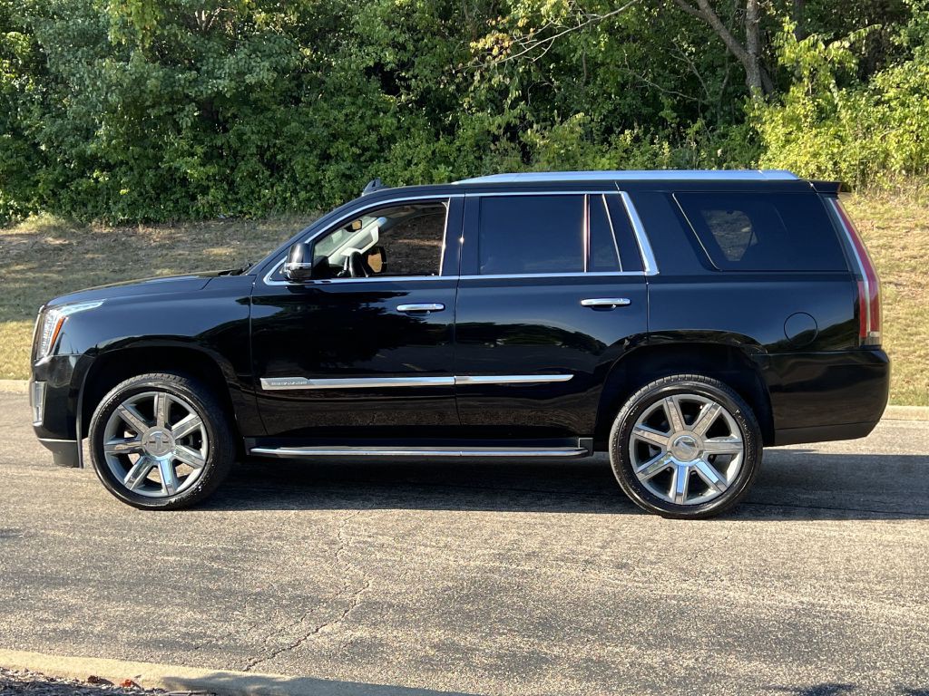 2016 Cadillac Escalade Image 10