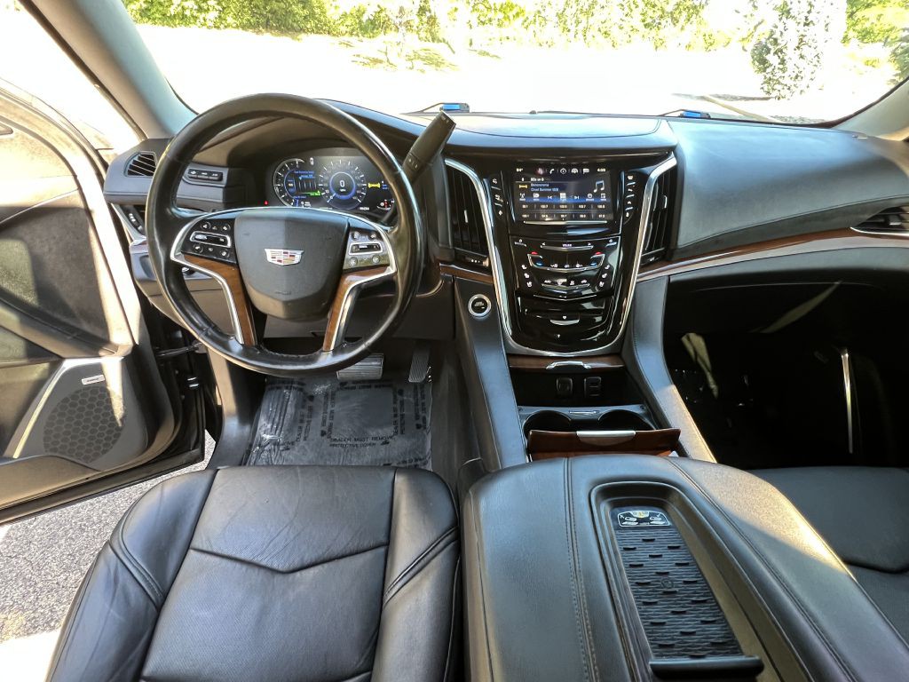 2016 Cadillac Escalade Image 20