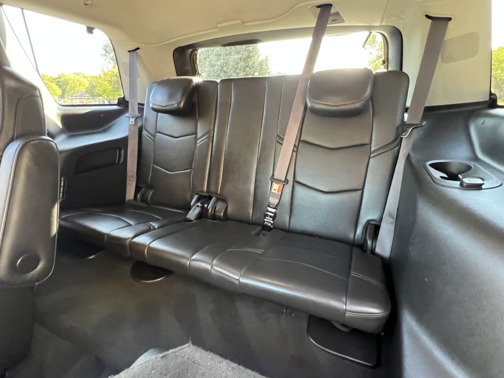 2016 Cadillac Escalade Image 27