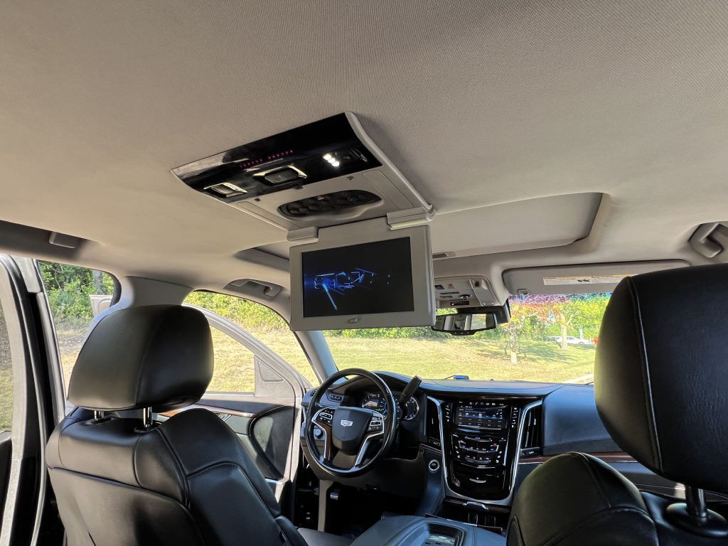 2016 Cadillac Escalade Image 29
