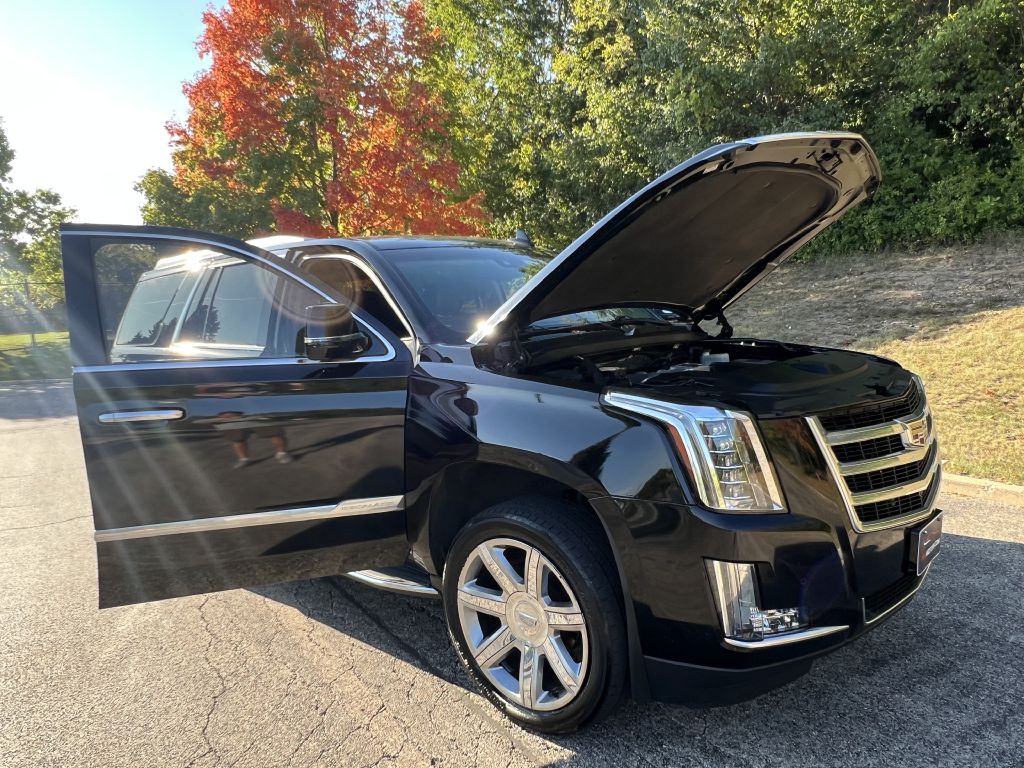 2016 Cadillac Escalade Image 40