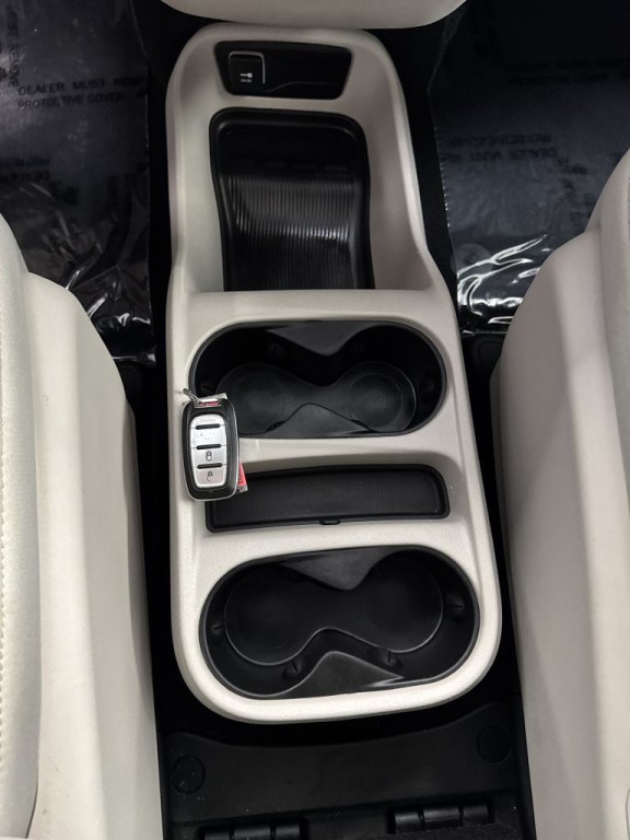2017 Chrysler Pacifica Image 27