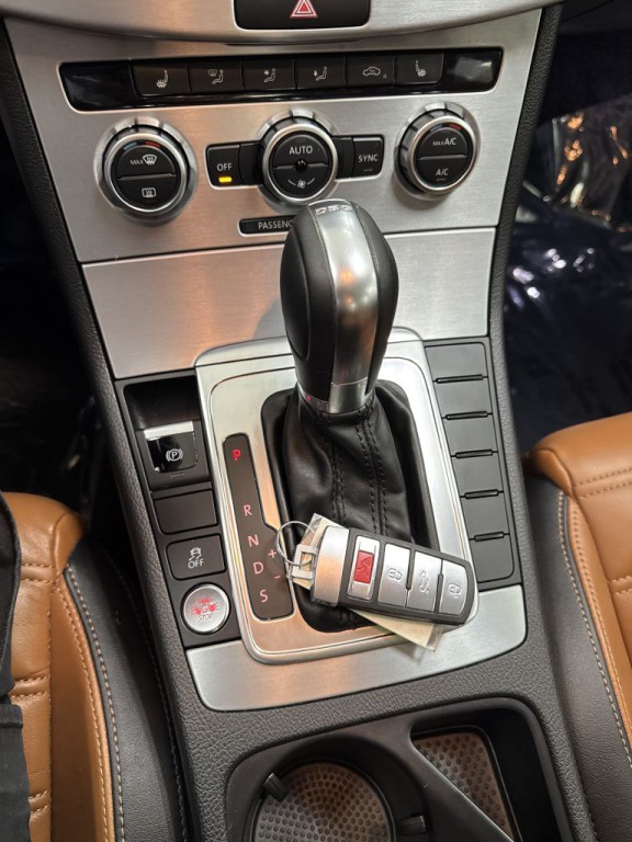 2014 Volkswagen CC Image 26
