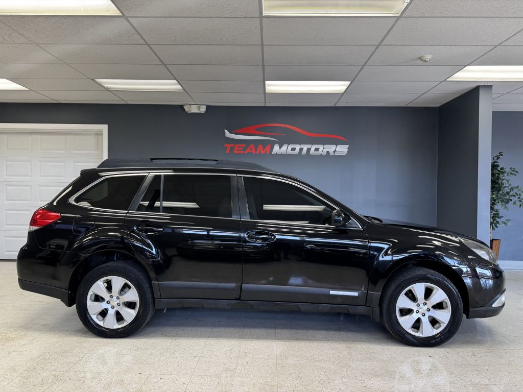 2011 Subaru Outback Image 10