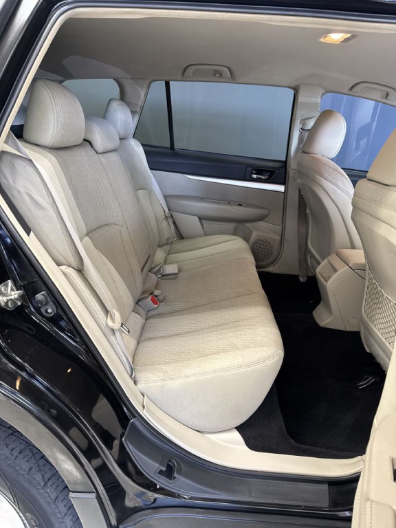 2011 Subaru Outback Image 14