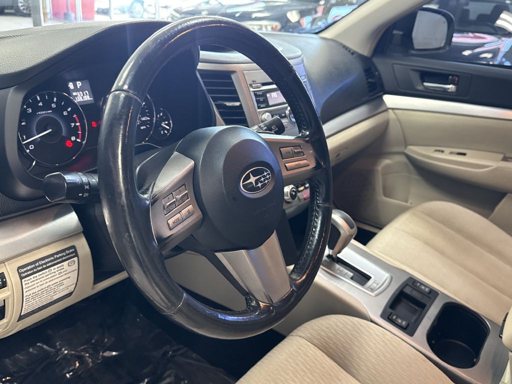 2011 Subaru Outback Image 20