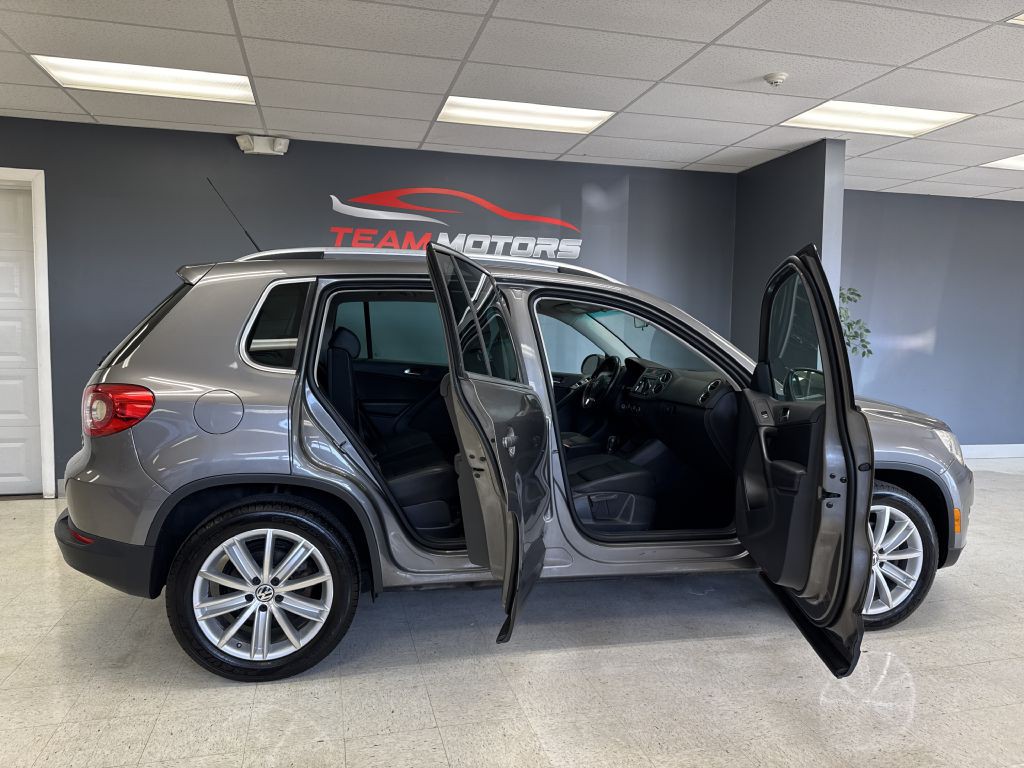 2011 Volkswagen Tiguan Image 11