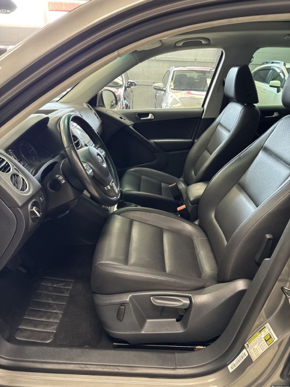 2011 Volkswagen Tiguan Image 16