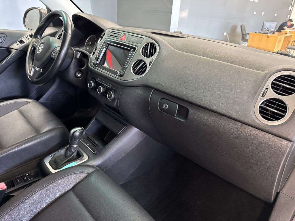 2011 Volkswagen Tiguan Image 18