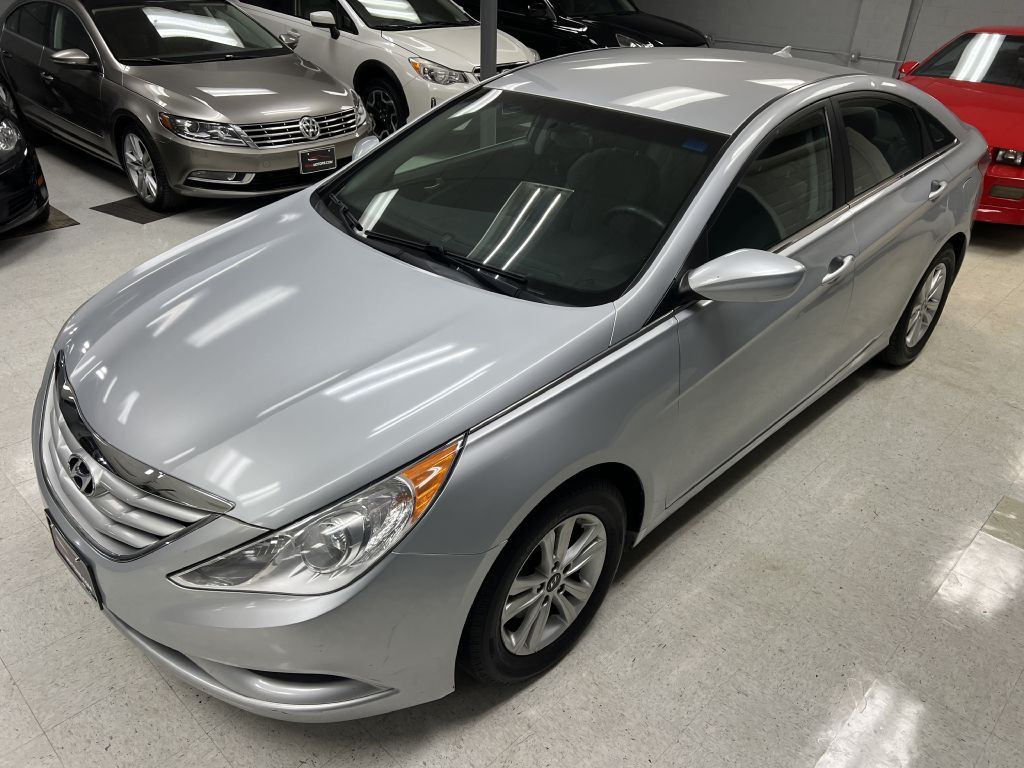 2013 Hyundai Sonata Image 9