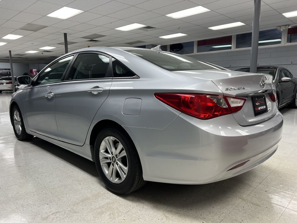 2013 Hyundai Sonata Image 10