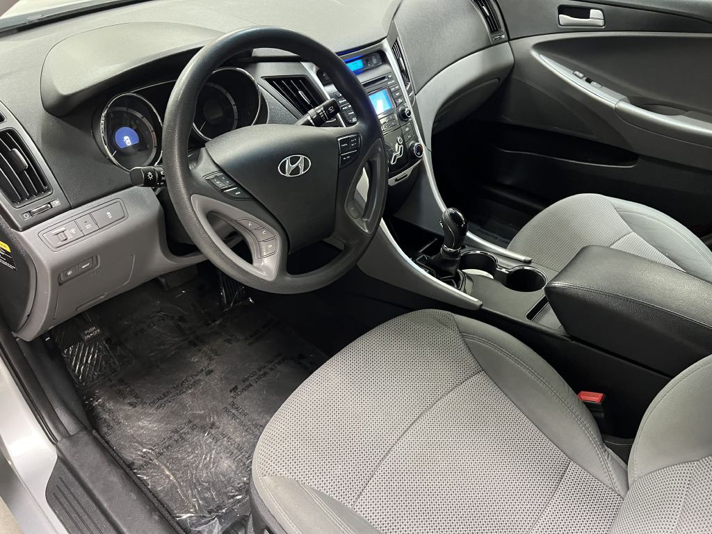 2013 Hyundai Sonata Image 14