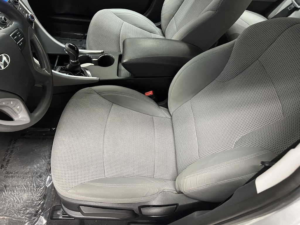 2013 Hyundai Sonata Image 15
