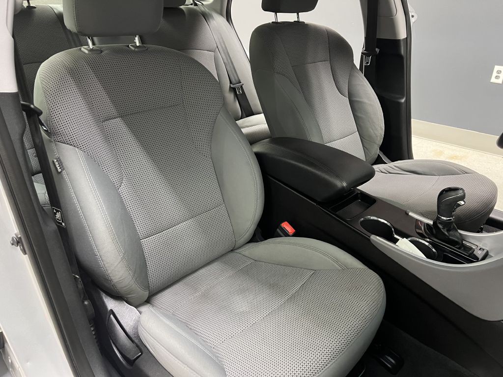2013 Hyundai Sonata Image 20