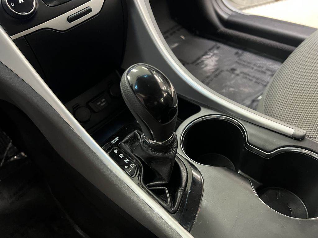 2013 Hyundai Sonata Image 23