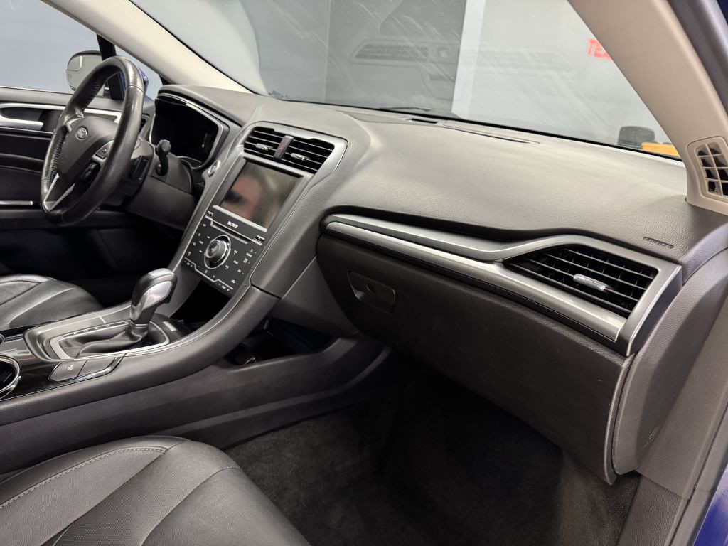 2015 Ford Fusion Image 19