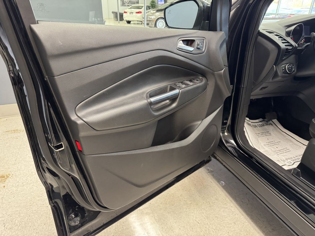 2017 Ford Escape Image 13