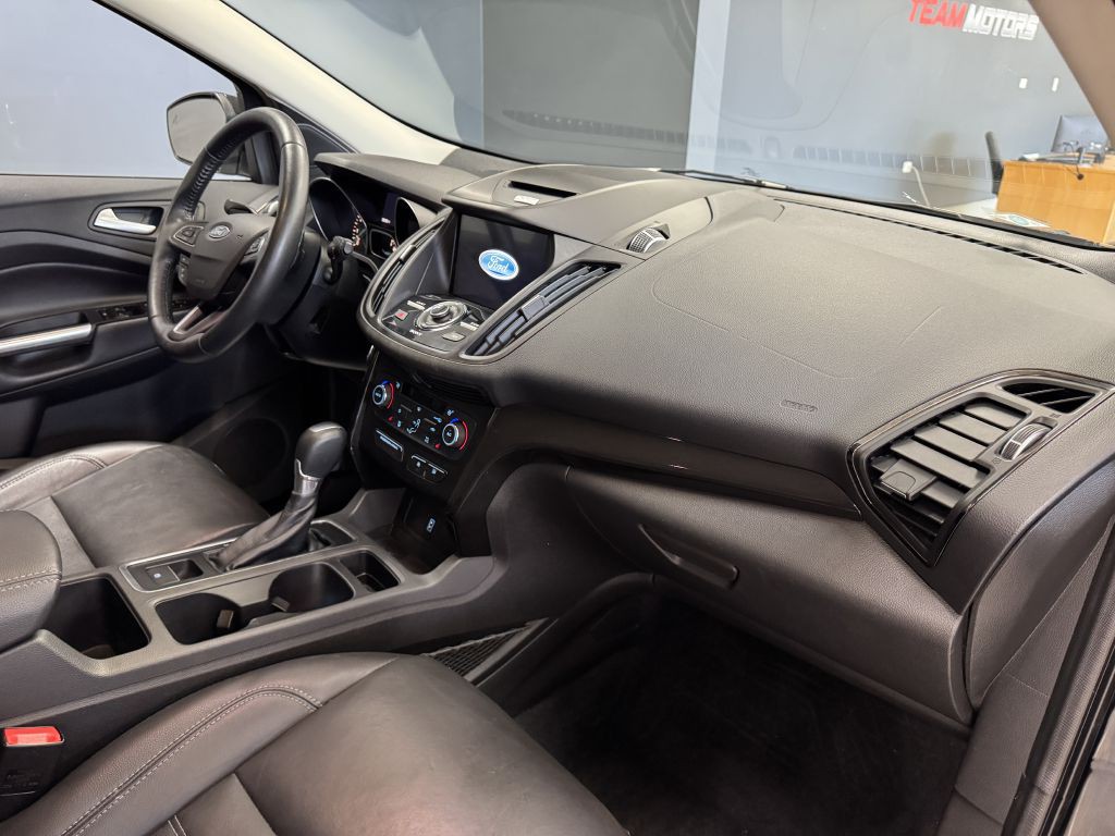 2017 Ford Escape Image 20