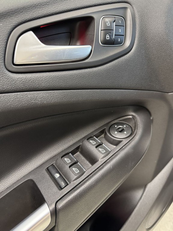 2017 Ford Escape Image 22