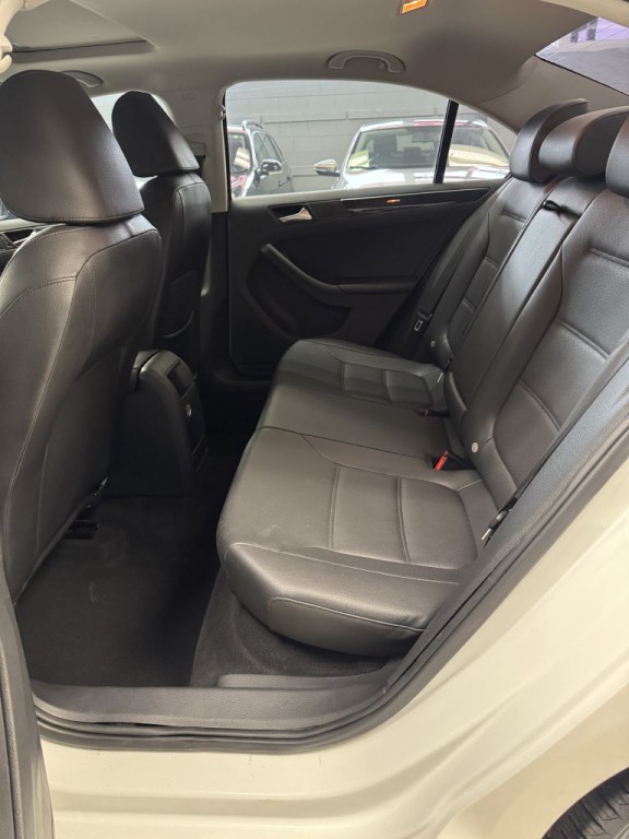 2017 Volkswagen Jetta Image 15