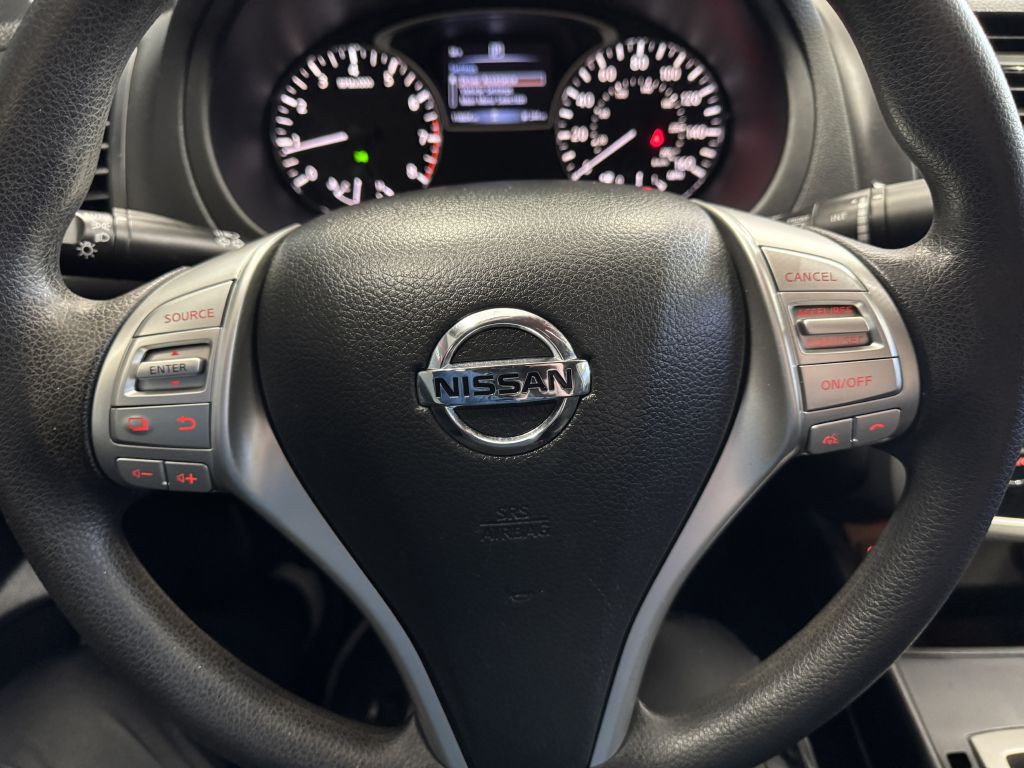 2018 Nissan Altima Image 24
