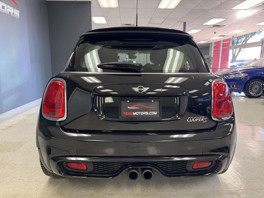 2015 MINI Cooper Image 8