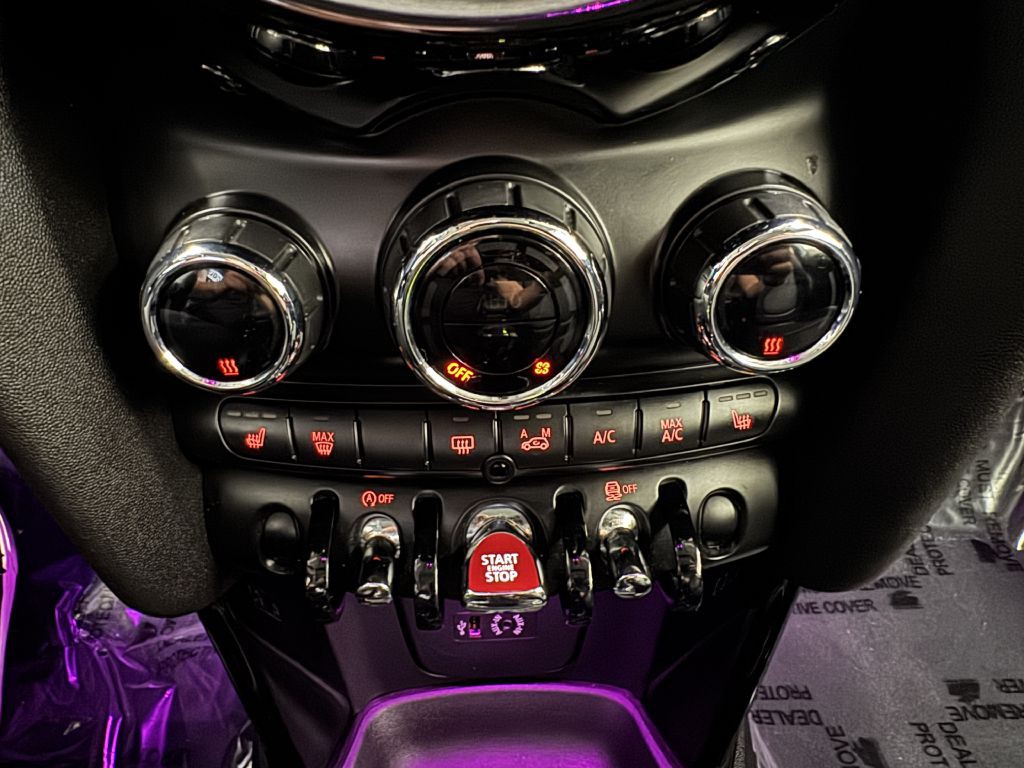 2015 MINI Cooper Image 27