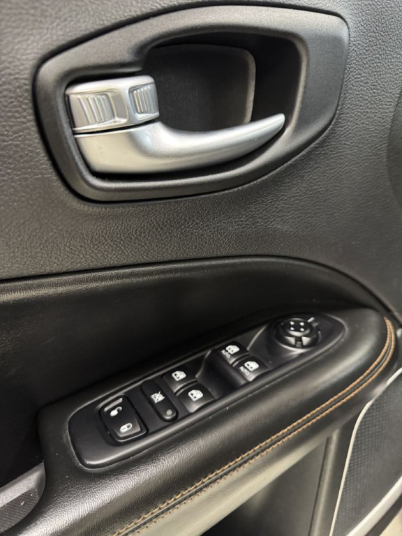 2019 Jeep Compass Image 21