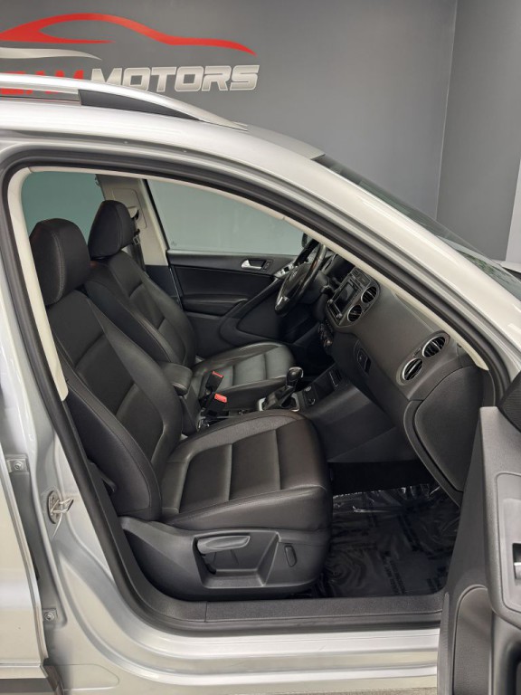2017 Volkswagen Tiguan Image 17