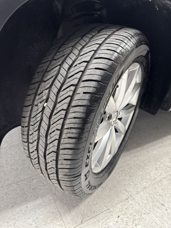 2017 Volkswagen Tiguan Image 35