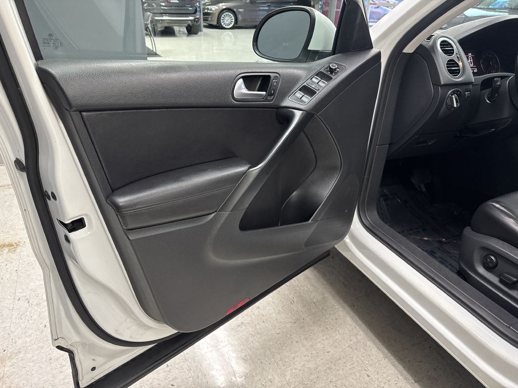 2016 Volkswagen Tiguan Image 13