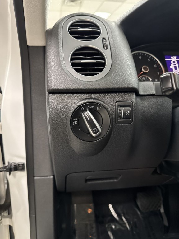 2016 Volkswagen Tiguan Image 23