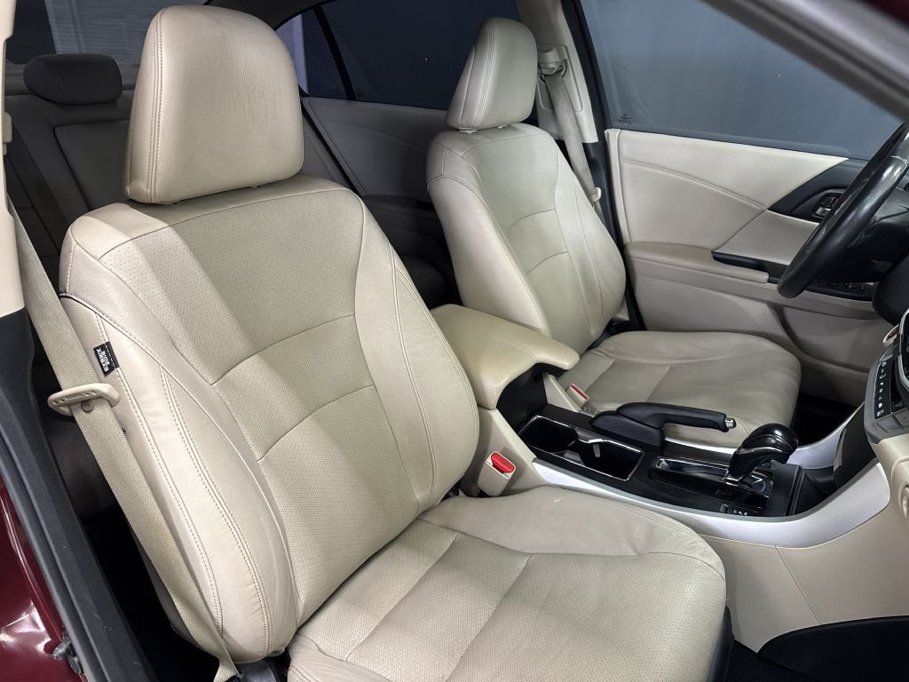 2014 Honda Accord Image 17
