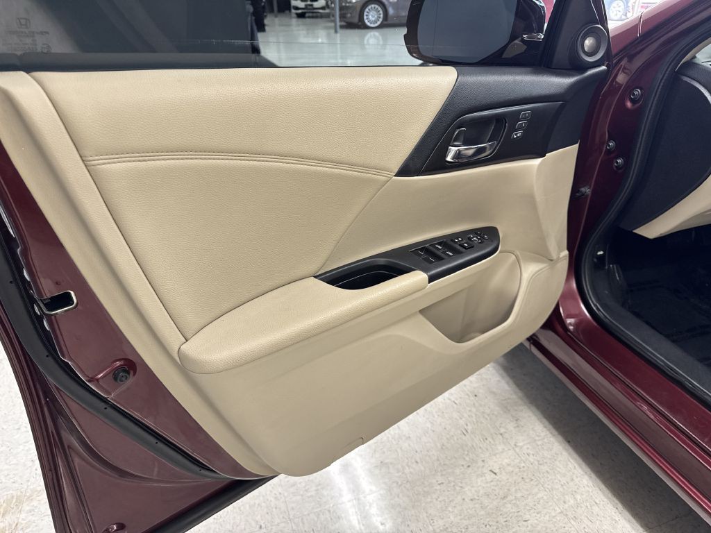 2014 Honda Accord Image 21