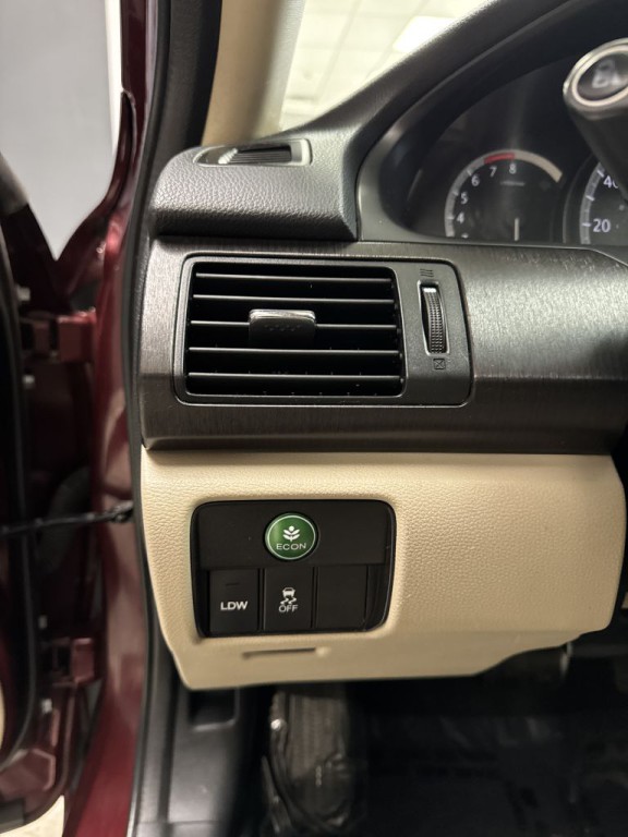 2014 Honda Accord Image 23