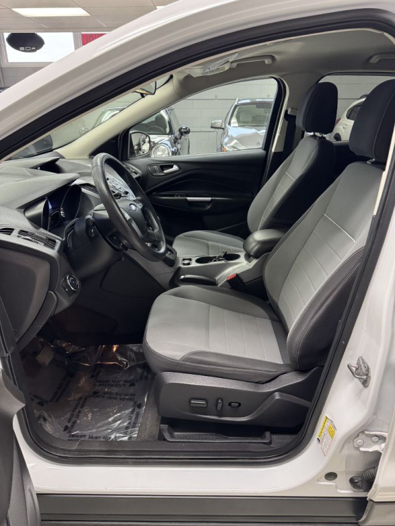 2014 Ford Escape Image 17