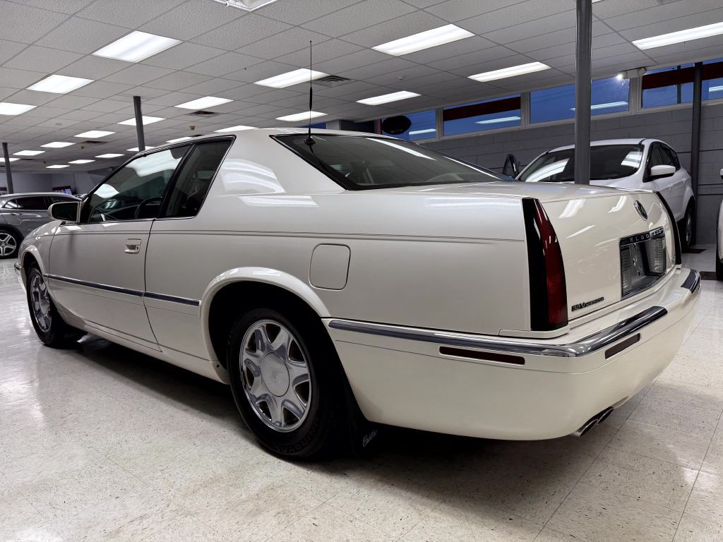 2002 Cadillac Eldorado Image 10