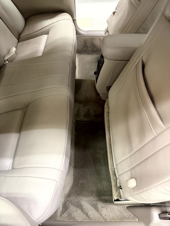 2002 Cadillac Eldorado Image 25