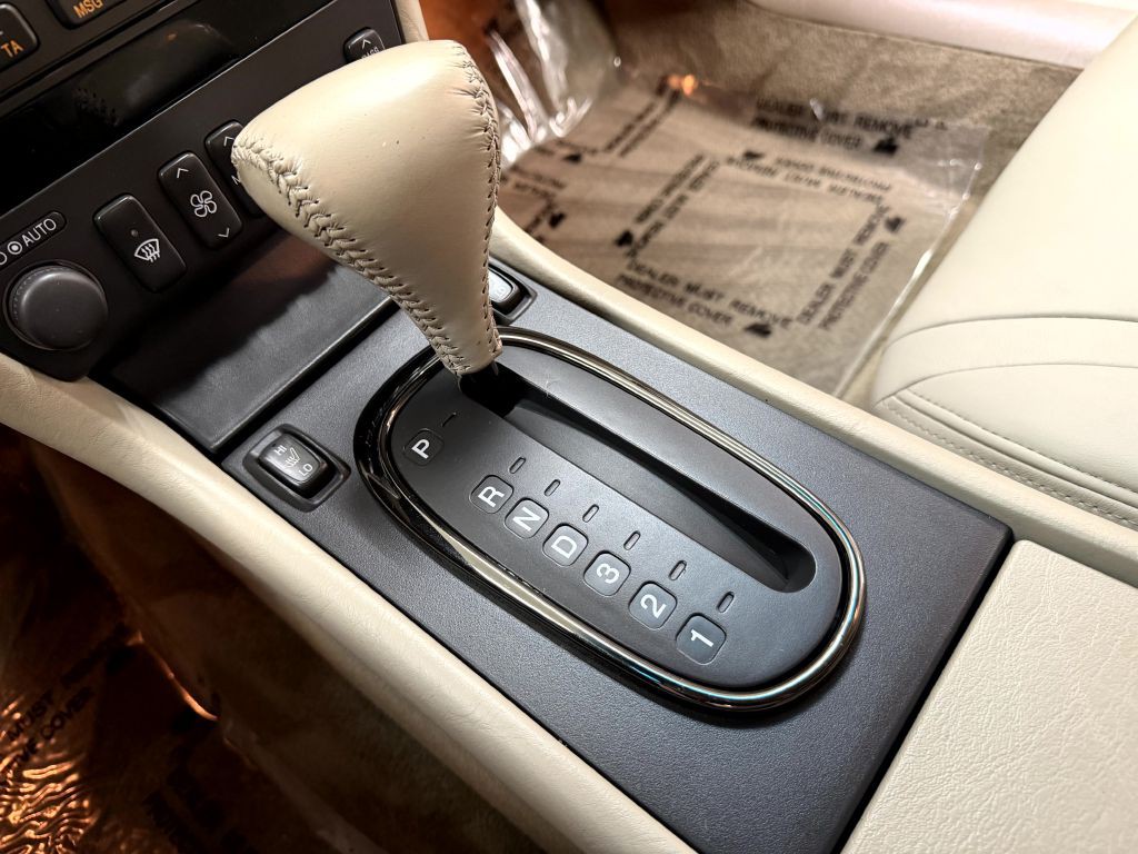 2002 Cadillac Eldorado Image 26