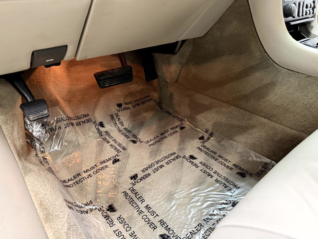 2002 Cadillac Eldorado Image 38