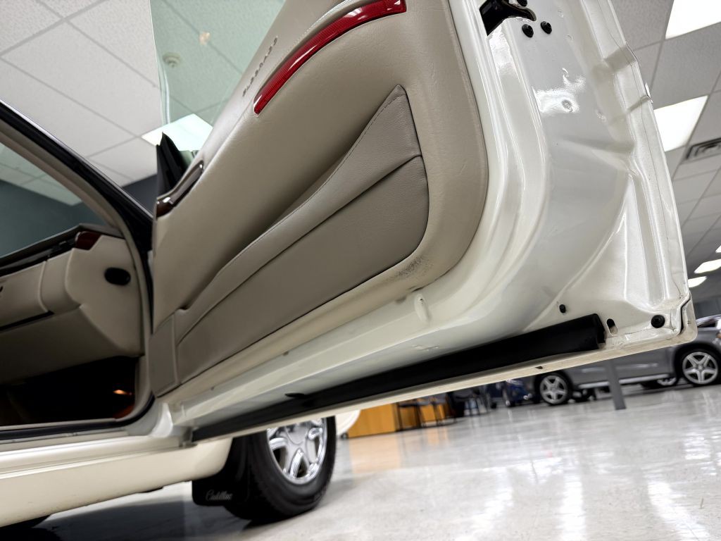 2002 Cadillac Eldorado Image 41
