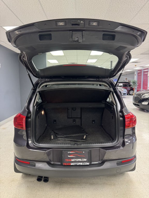 2016 Volkswagen Tiguan Image 12