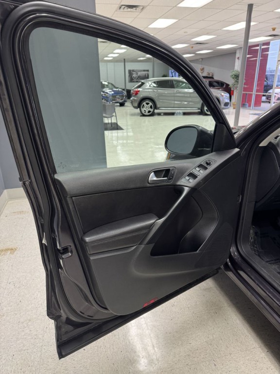 2016 Volkswagen Tiguan Image 22
