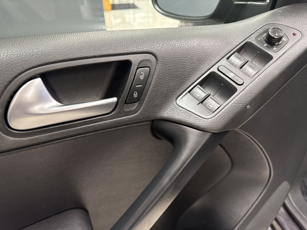 2016 Volkswagen Tiguan Image 23