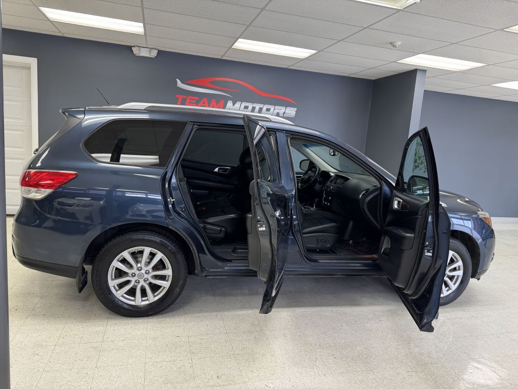 2016 Nissan Pathfinder Image 11