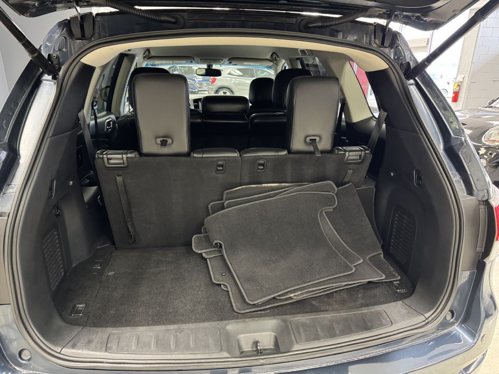 2016 Nissan Pathfinder Image 13