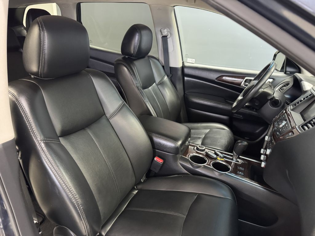 2016 Nissan Pathfinder Image 22