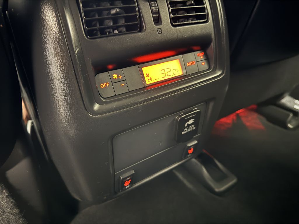 2016 Nissan Pathfinder Image 31